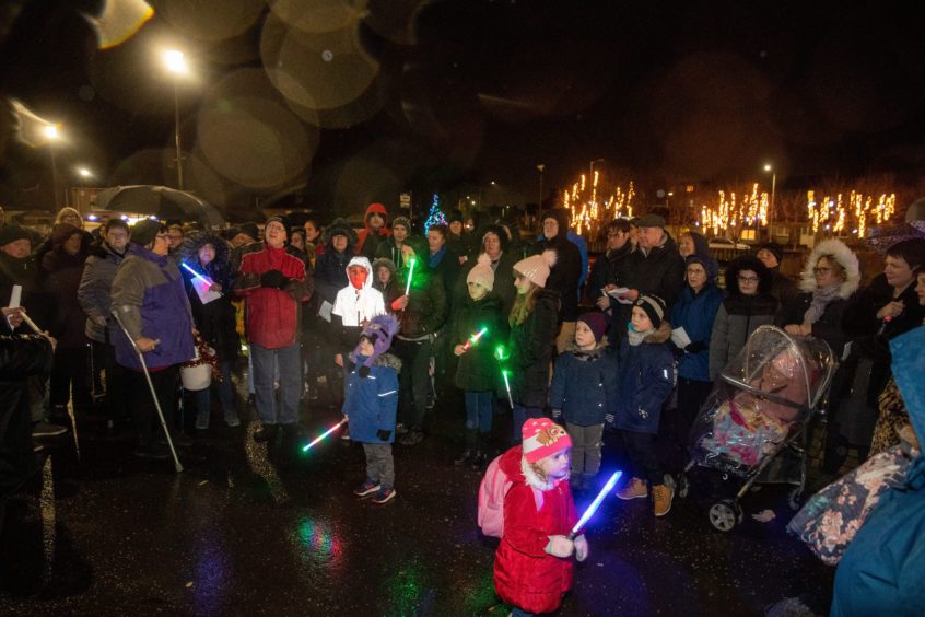 https://www.thecourier.co.uk/wp-content/uploads/sites/12/2019/12/Kennoway-Lights-7-846x564.jpg