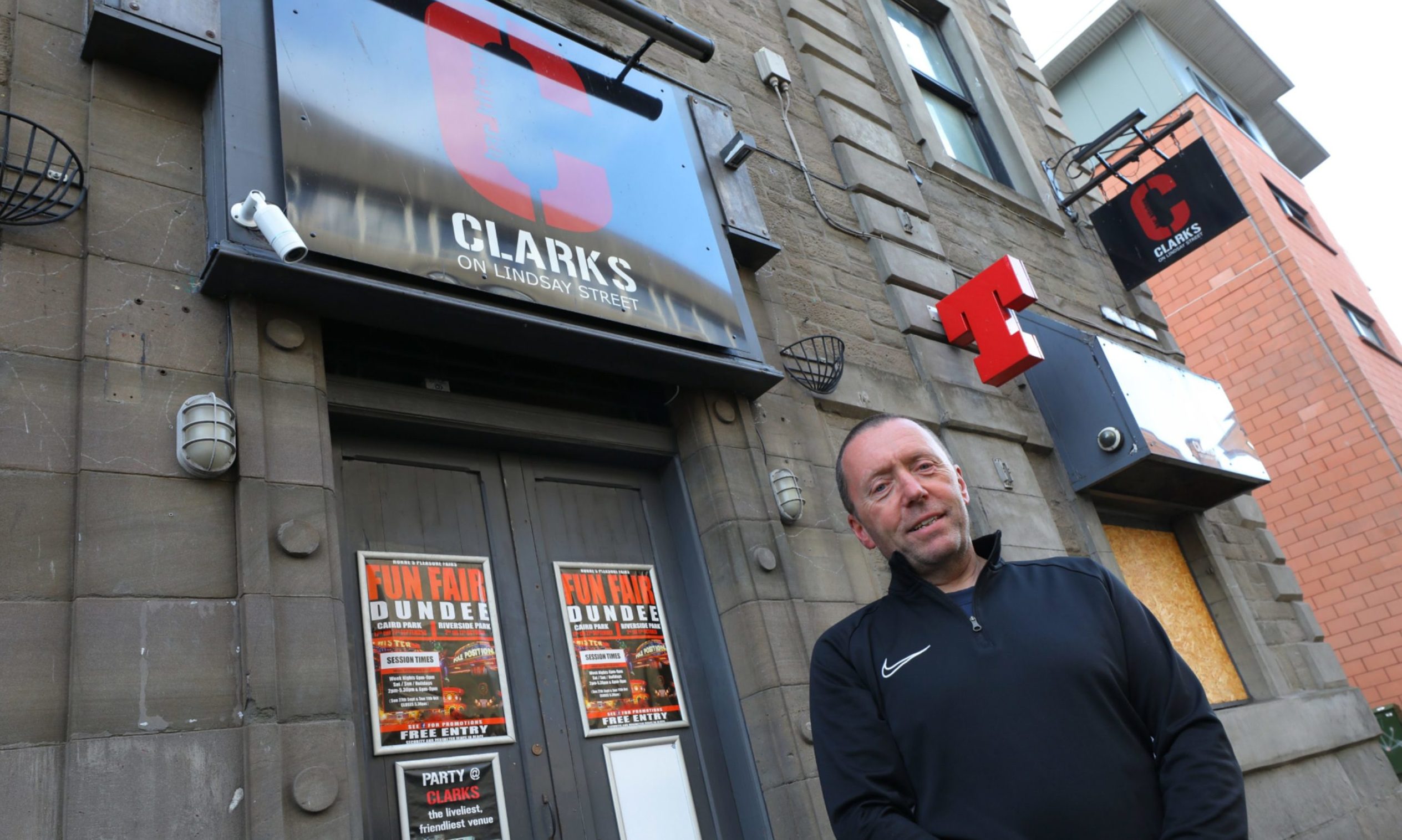 Clarks bar dundee 2025