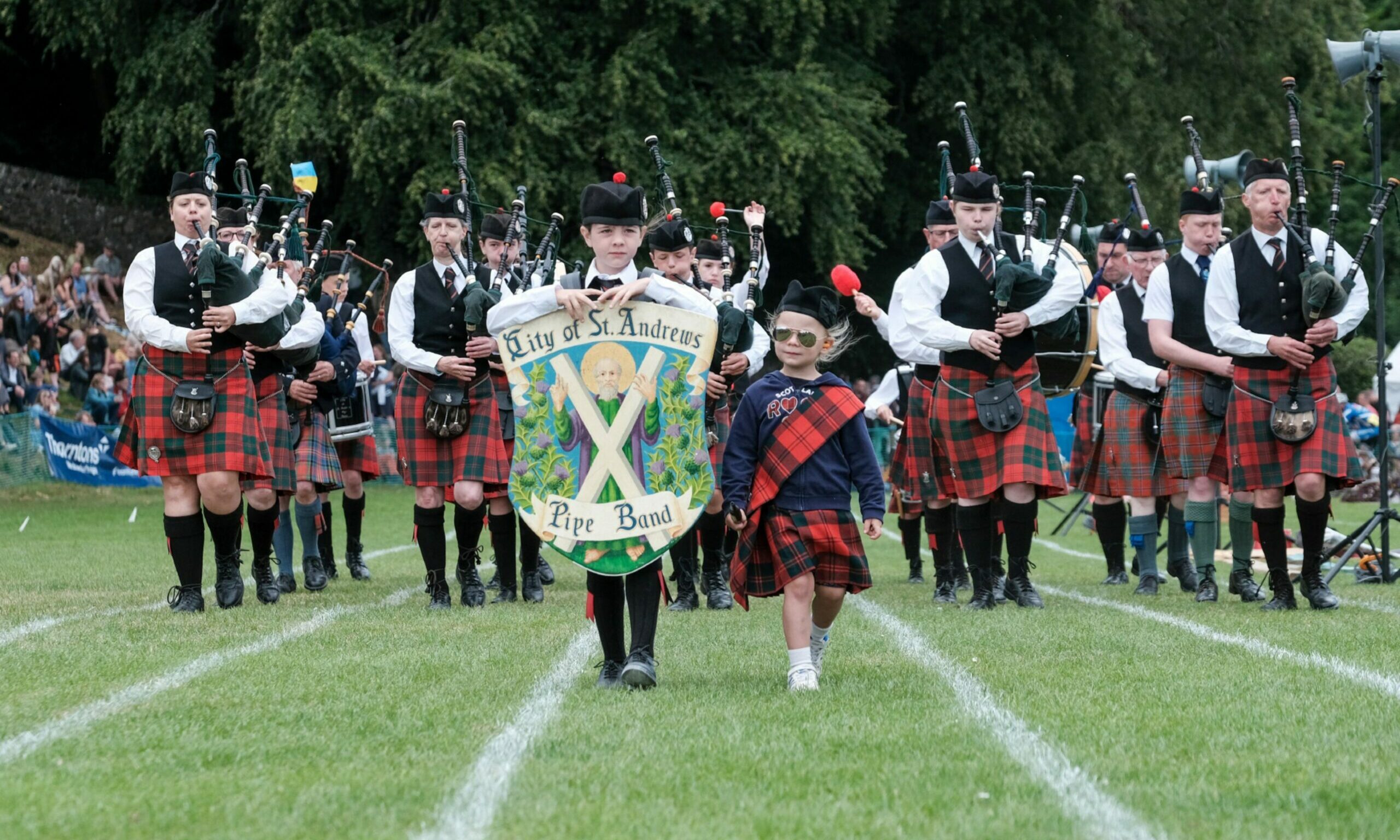 27-great-pictures-capturing-the-best-of-ceres-highland-games