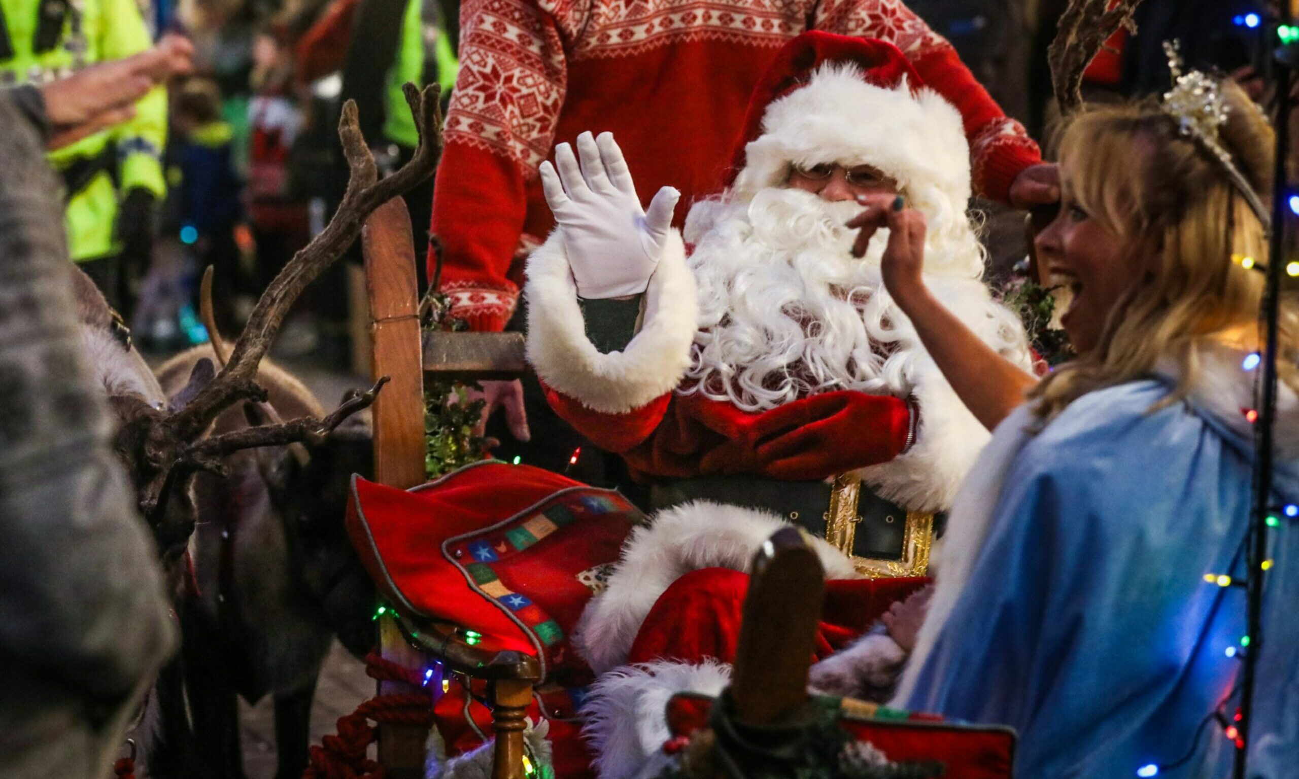 Dunfermline Christmas lights Santas, enchanted glen and music