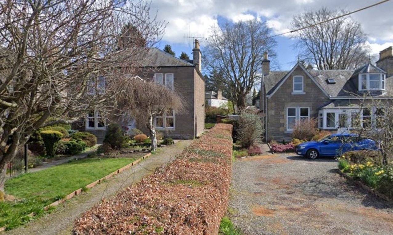 Council refuses Perthshire holiday let after neighbour vows to grow hedge
